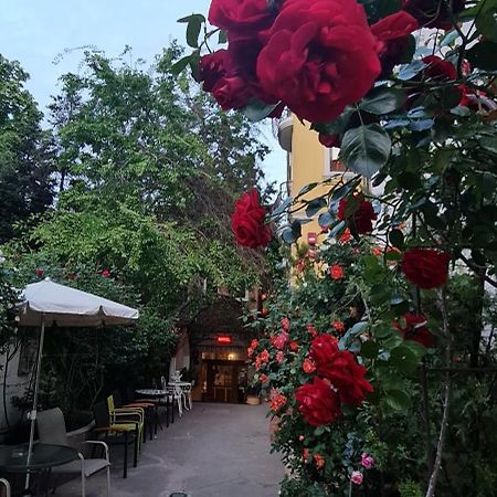 Casa Michelangelo Hotel Букурещ Екстериор снимка